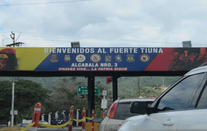 Matraqueo en alcabala de Fuerte Tiuna a cargo de un uniformado del Ejército queda al descubierto (Video)