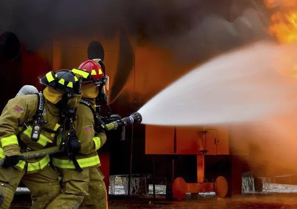 Al menos cinco personas fallecieron en el incendio de un hospital en el centro de la India