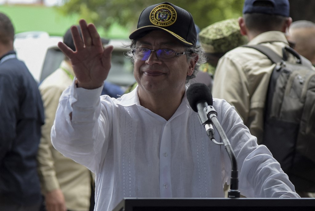 Gustavo Petro arribó a Venezuela para reunirse con Nicolás Maduro este #1Nov (IMÁGENES)