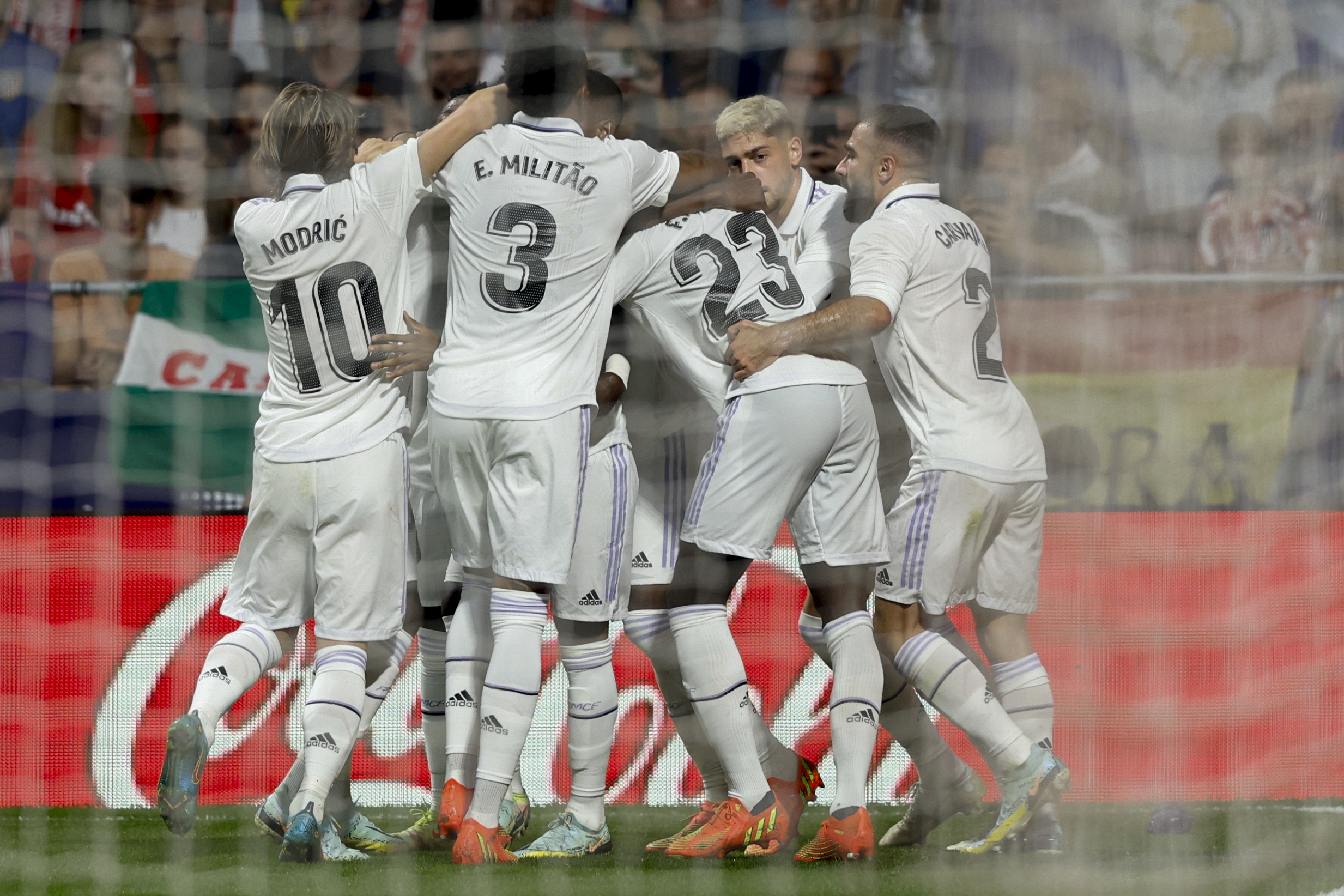 La pegada del Real Madrid castigó al Atlético en el derbi liguero