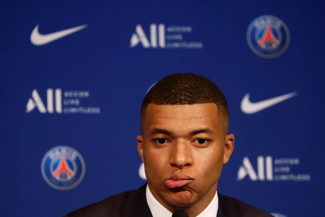 Mbappé podría romper su contrato por el caso de los “bots”, según prensa francesa