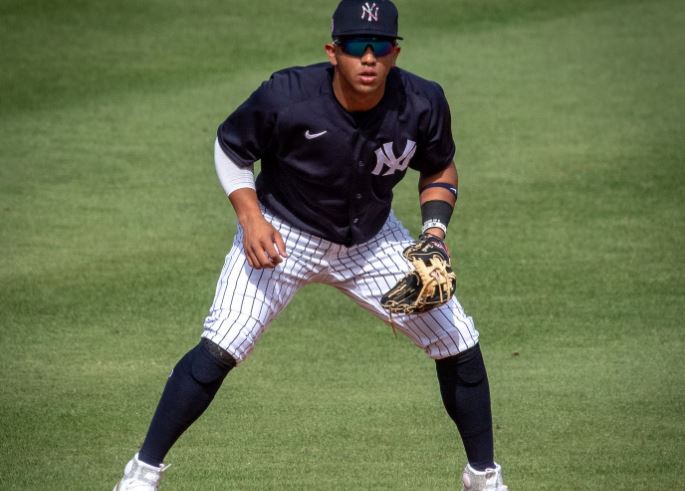 Yankees subieron al prospecto venezolano Oswald Peraza desde Triple-A