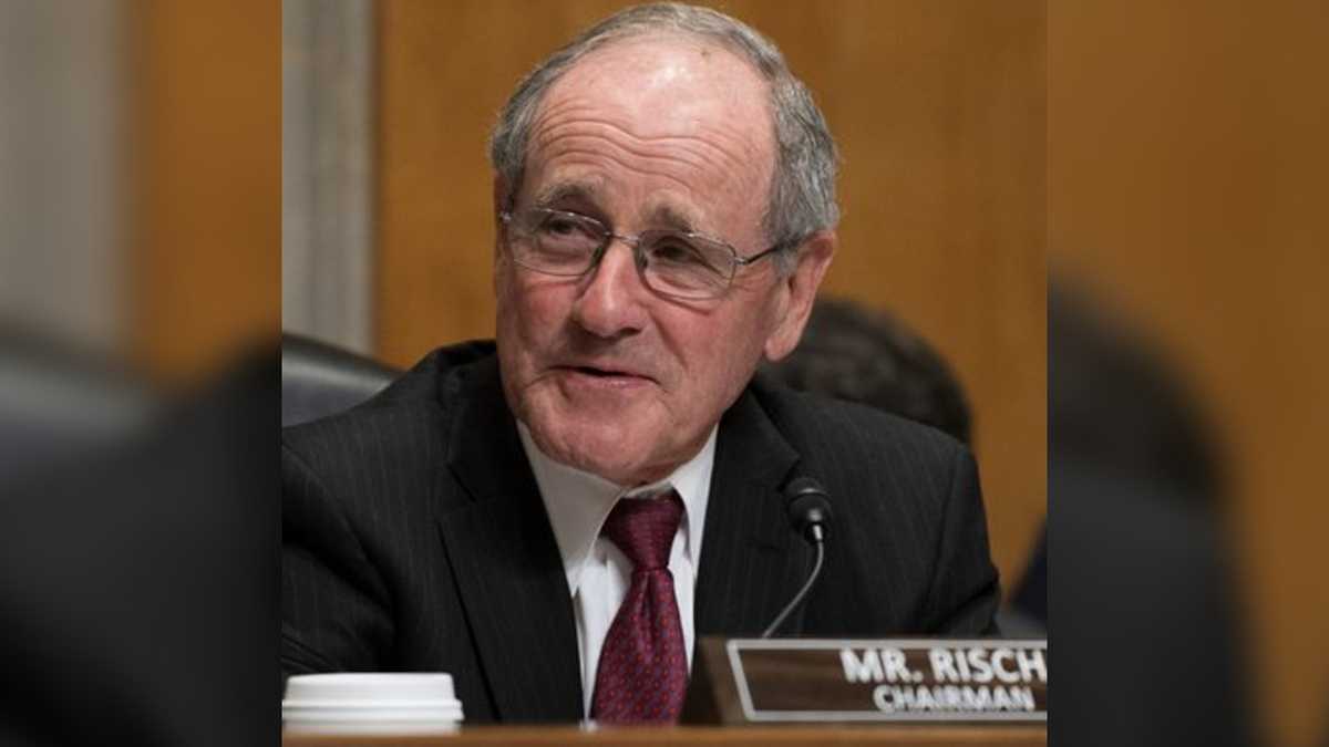 Petro debería reconsiderar poner la seguridad de Colombia en manos de Maduro, advirtió el senador de EEUU Jim Risch