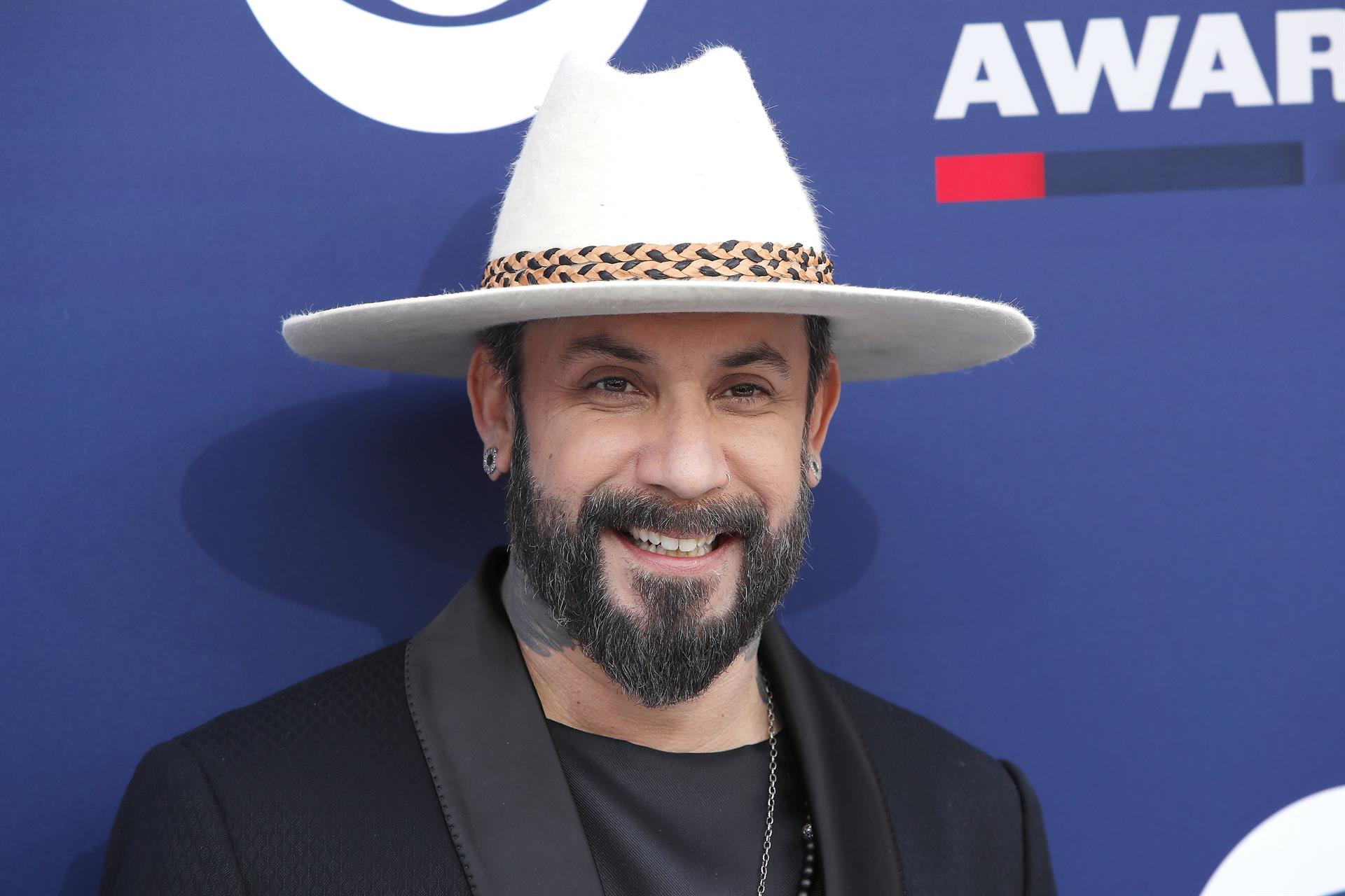 AJ McLean de los Backstreet Boys se estrena como presentador de un reality show (VIDEO)