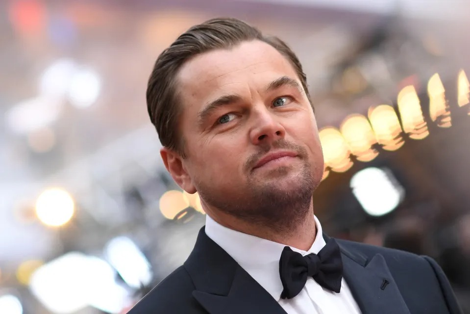 Leonardo DiCaprio invierte en una marca de zapatos deportivos veganos que está causando furor en Hollywood