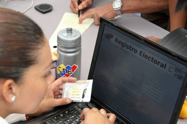 CNE se la pone difícil a los larenses y habilitan un solo punto para inscripción del REP