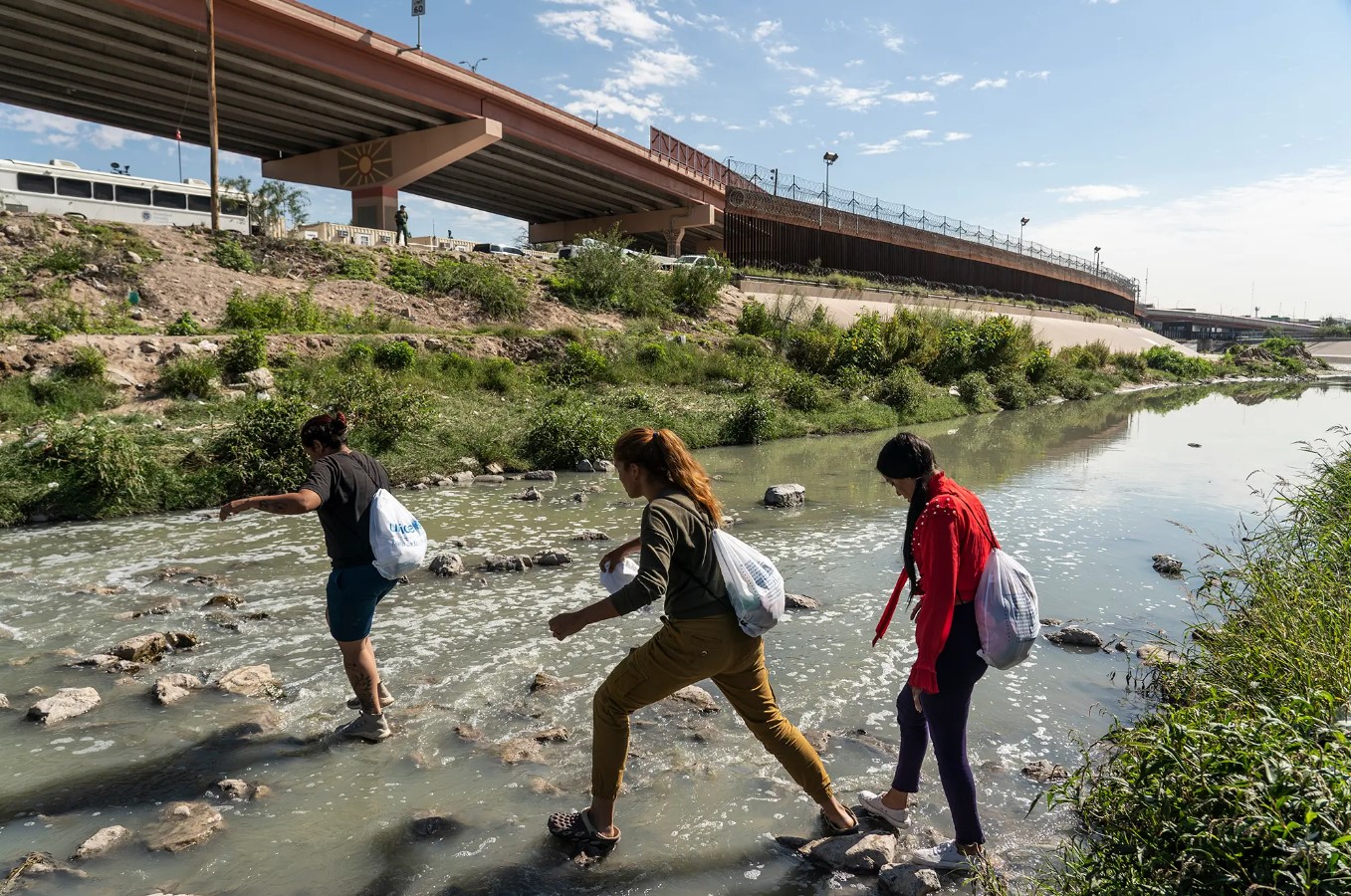 Así se prepara la administración de Biden para una oleada de inmigrantes ante el final del Título 42