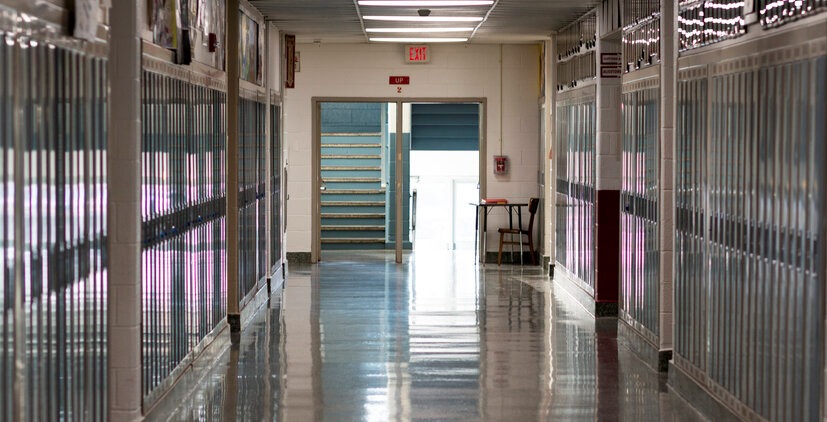 Niña fue violada en baño de una de las escuelas públicas más prestigiosas de Nueva York