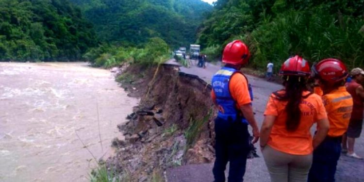 UCV alerta sobre posibles deslaves ante la saturación de suelos por las fuertes lluvias en el país