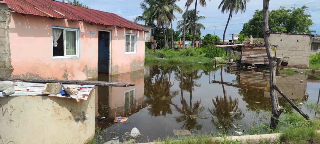 “Necesitamos de verdad su ayuda”: Más de nueve mil familias afectadas por las lluvias en la Guajira (VIDEOS)