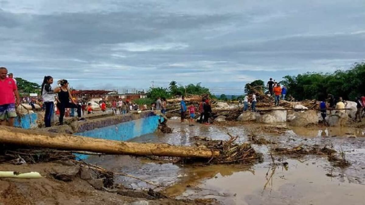 Fue hallada sin vida la niña de la familia desaparecida tras la crecida del río El Tesoro en Mérida