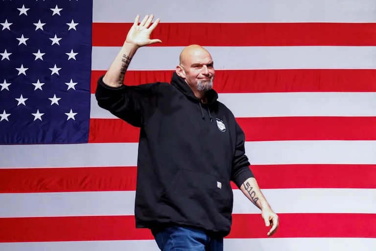 El demócrata John Fetterman ganó un crucial escaño al Senado en Pensilvania