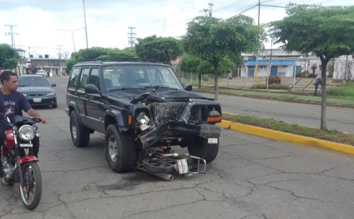 Cámaras captan el momento en que un sargento de la GNB murió arrollado en Zulia (VIDEO)