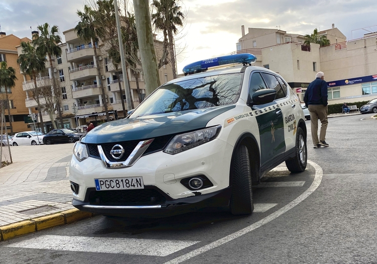 Joven se disparó en el pene por accidente cuando manipulaba una pistola en España