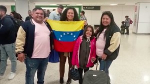 Conmovedor: El reencuentro de dos hermanas venezolanas en EEUU, tras 18 años sin poder abrazarse