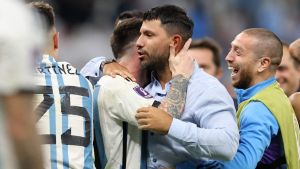 La millonaria prenda de Lionel Messi con la que se quedó el “Kun” Agüero