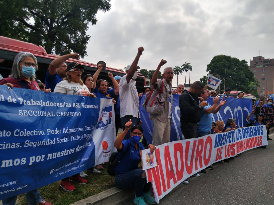 Trabajadores de la Universidad de Carabobo afirman que no tienen nada qué celebrar en Navidad: “Hemos perdido todo”