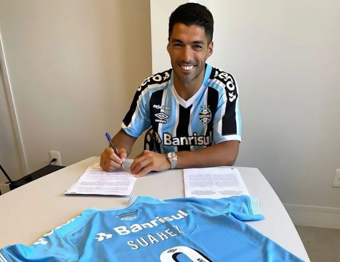 Gremio anunció el fichaje de Luis Suárez