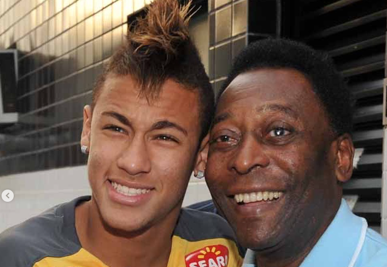 Pelé “transformó el fútbol en arte”, dice Neymar tras fallecimiento del astro