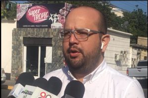 Abogado José Santoyo: Es ilegal revisiones de bolsos de clientes en tiendas del país