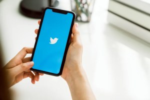 Twitter cambia su algoritmo: te mostrará más tuits de usuarios que no conoces