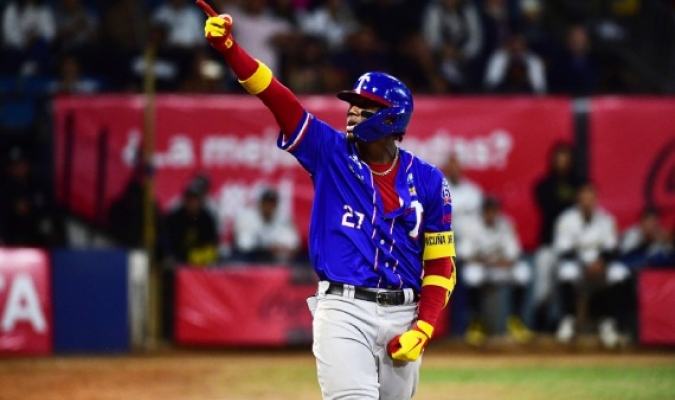 Ronald Acuña Jr. comenzó su preparación para unirse a Tiburones de La Guaira