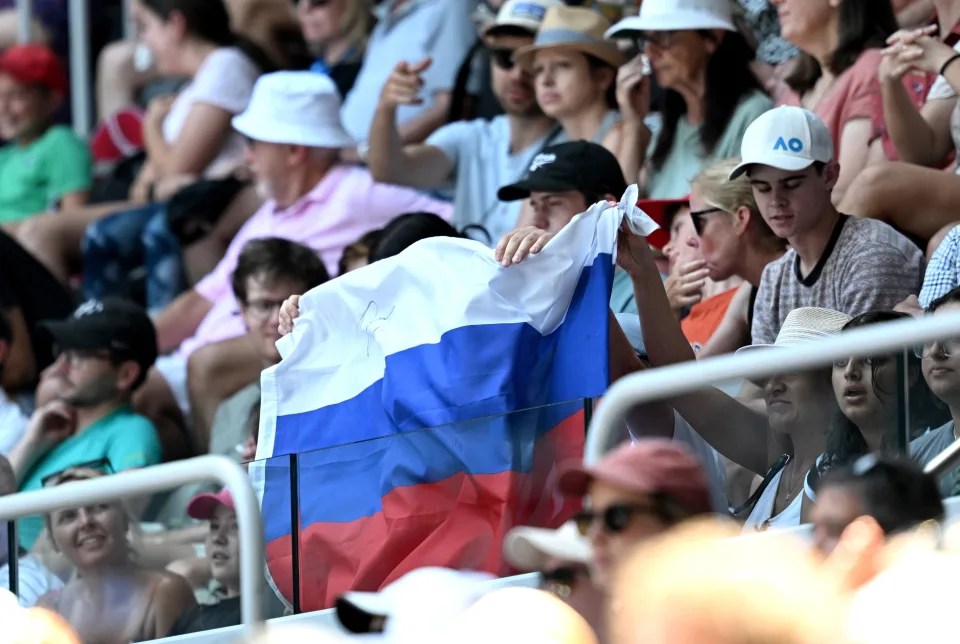 Las banderas de Rusia y Bielorrusia, prohibidas en el Abierto de Australia