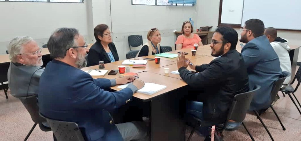 Comisión de las Primarias sostuvo encuentro con representantes de la FCU-UCV