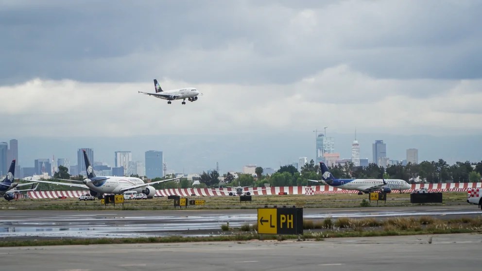 Más de 100 vuelos cancelados por caos en Culiacán; cuáles serán los aeropuertos cerrados este #6Ene