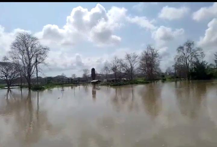 Al menos nueve meses tienen sumergidas en agua varias zonas del Sur del Lago en Zulia (VIDEO)