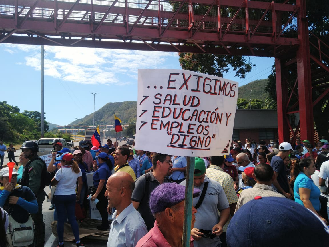 “Mientras los estómagos estén vacíos, estaremos en la calle”: Gremios de Anzoátegui protestaron este #30Ene