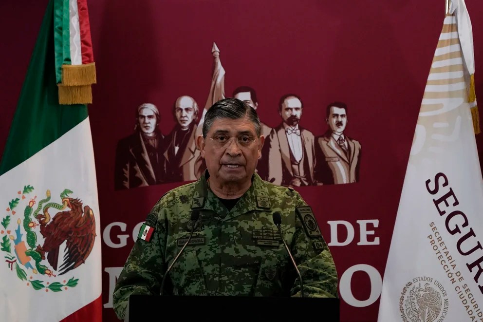 Los detalles de la captura de Ovidio Guzmán: 29 muertos, un black hawk y armas de alto poder