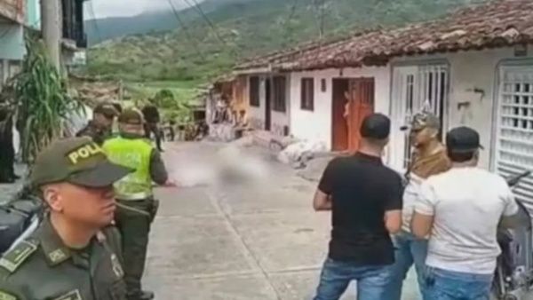 Asesinan a dos menores y un adulto en una nueva masacre en Colombia