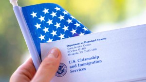 Parole humanitario en EEUU: ¿Se puede optar al beneficio con un proceso de visa pendiente?