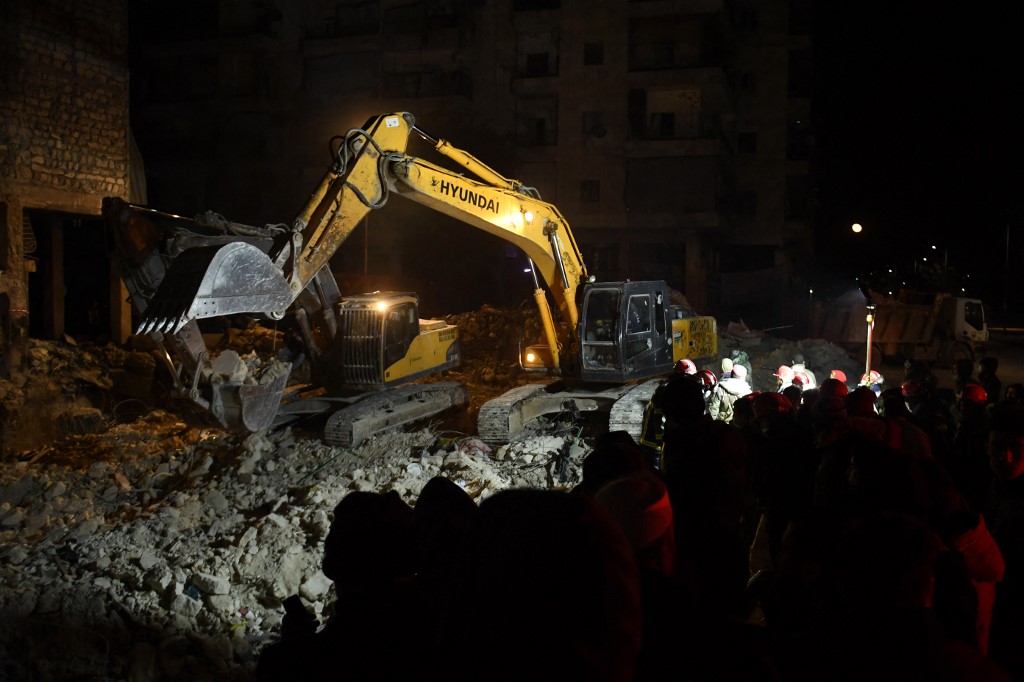Balance del potente terremoto en Turquía y Siria superó los 12 mil muertos
