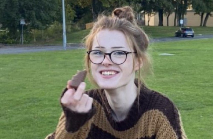 Muere Brianna Ghey, conocida tiktoker transgénero, apuñalada en un parque en Inglaterra