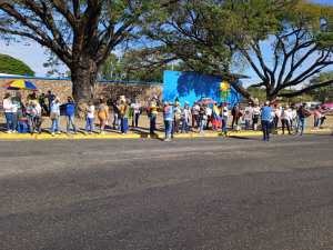 Maestros y empleados públicos tomaron las calles de San Carlos exigiendo mejoras salariales este #20Feb (FOTOS)