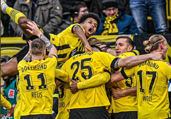 Sébastien Haller marcó su primer gol en la Bundesliga con Borussia Dortmund