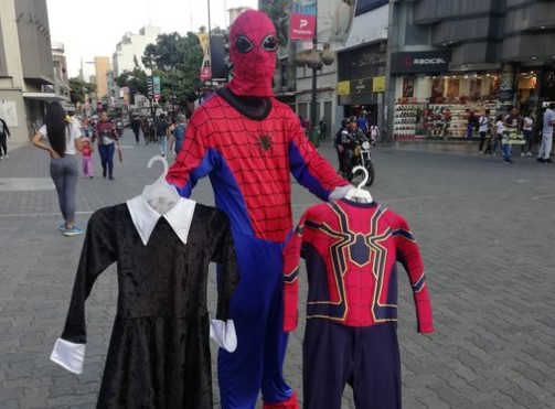 Si quieres disfrazar a tus chamos en estos Carnavales tendrás que “bajarte de la mula” (FOTO)