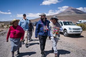 Presidente de Chile culpó a Bolivia y Venezuela de obstruir la expulsión de migrantes