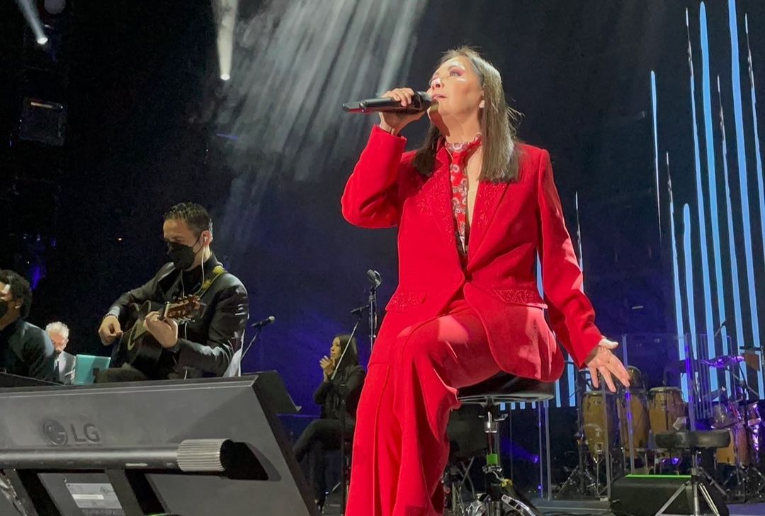 Fanáticos abuchearon a Ana Gabriel en pleno concierto ¿qué paso? (Video)