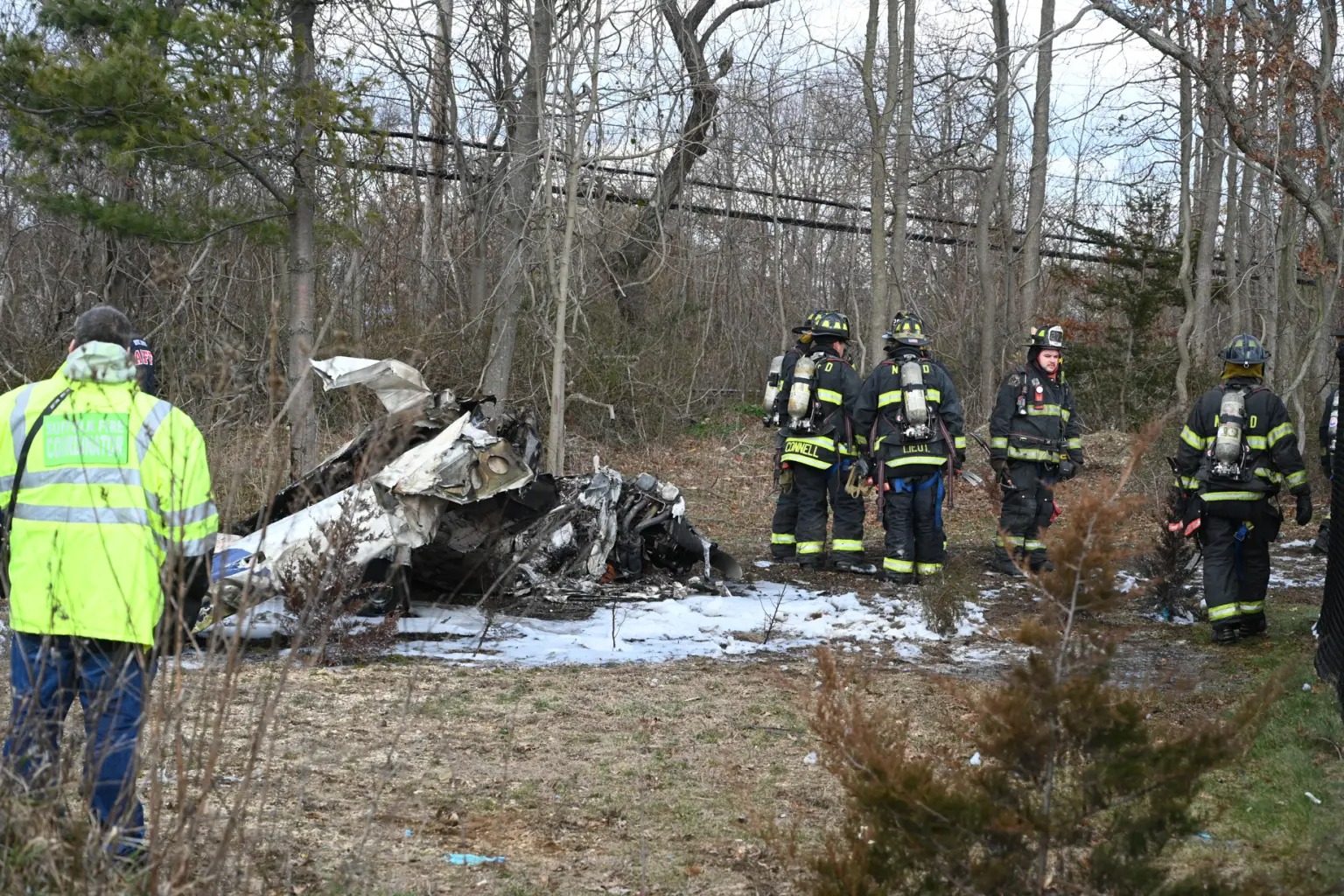Tragedia en Nueva York: Avioneta se estrelló en área residencial y dejó un muerto