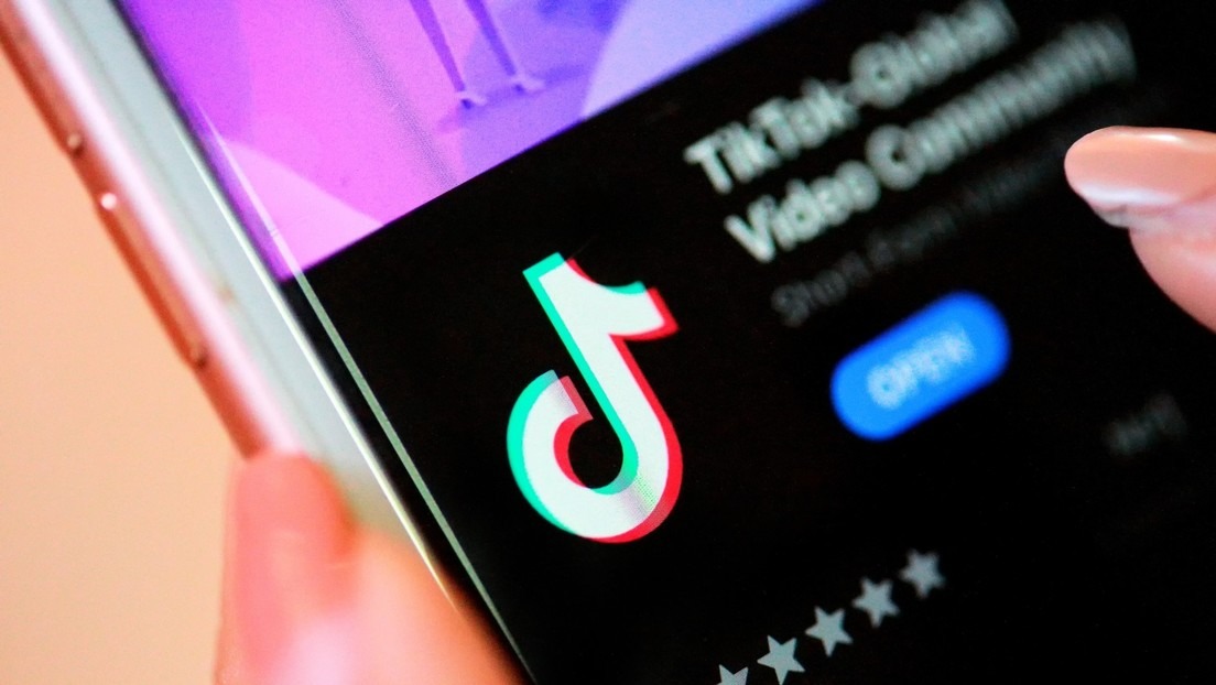 “Cicatriz francesa”: El peligroso reto viral de TikTok que enciende las alarmas y provoca una investigación