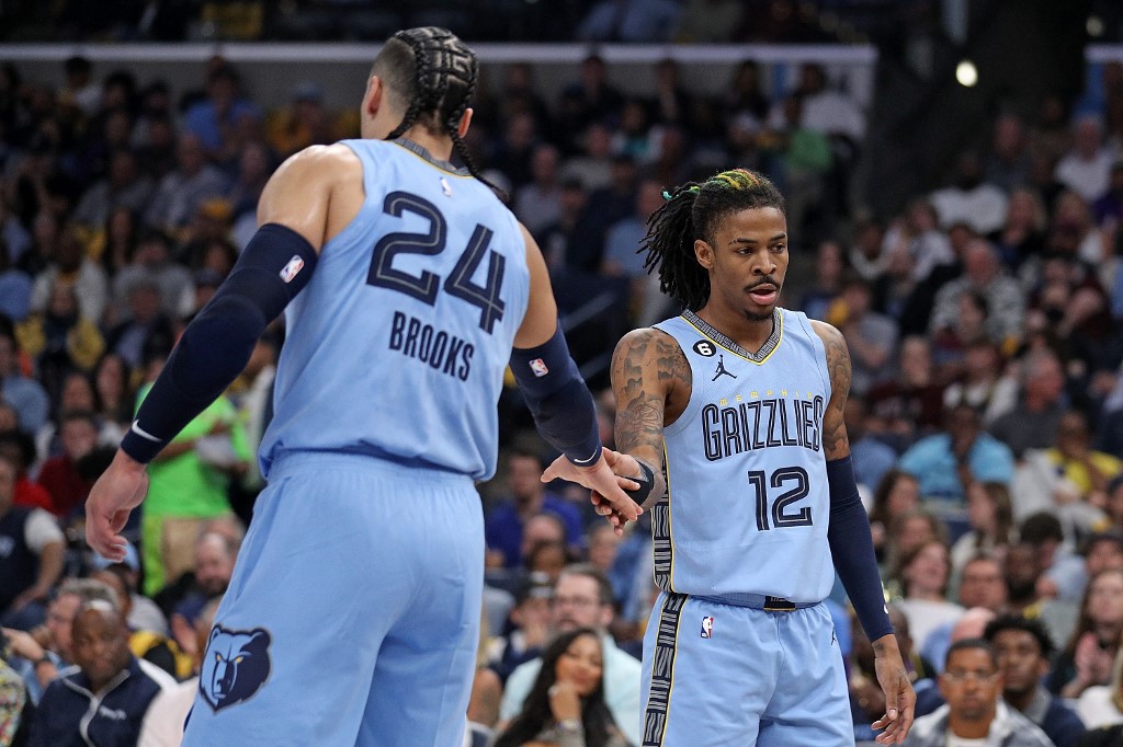 Grizzlies siguen vivos tras rotundo triunfo en casa ante los Lakers