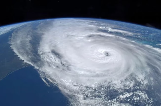 El Niño y el agua cálida del Atlántico dificultan la predicción de la temporada de huracanes