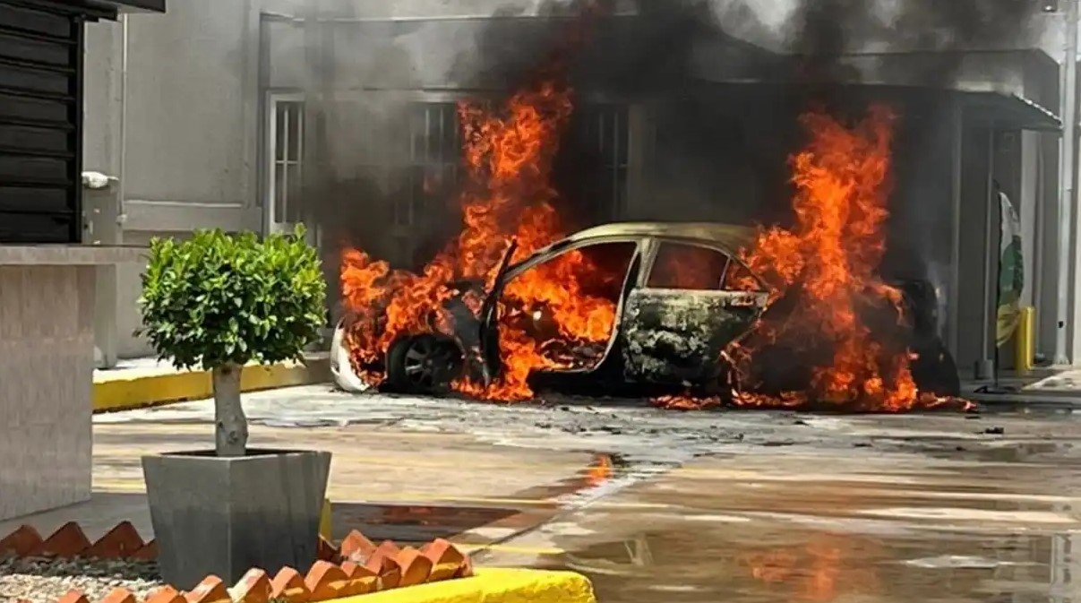 Mala calidad de la gasolina provoca averías e incendios de carros en Venezuela