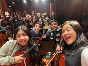 Jóvenes merideños llevan su talento a Suiza con la Sinfónica Nacional Infantil