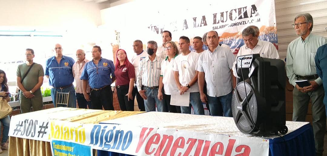 Enfermeras en Carabobo se “rebuscan” en la economía informal para mantener a sus hijos