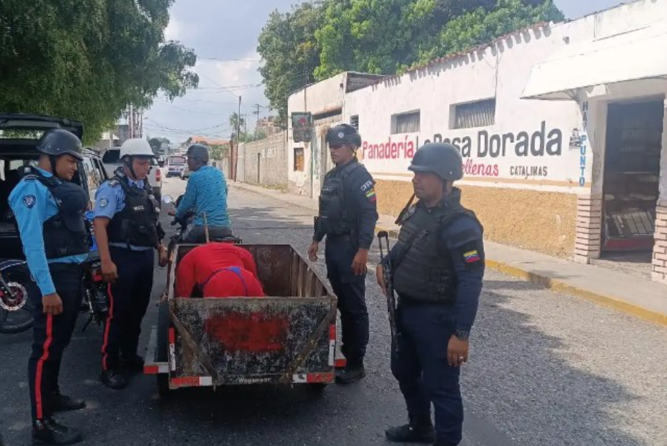 Se llevaron preso a alias “Súper Bigote” y esta FOTO lo prueba