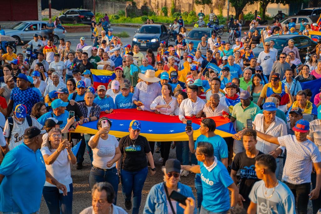 Más de 2 mil merideños piden voto manual a la Comisión de Primaria